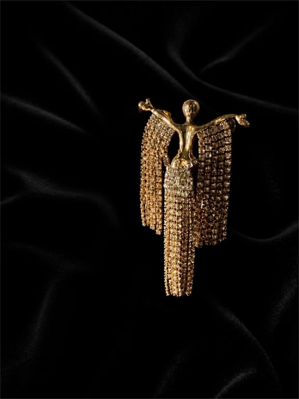 Elegant Gold Draped Sparkling Fringe Brooch